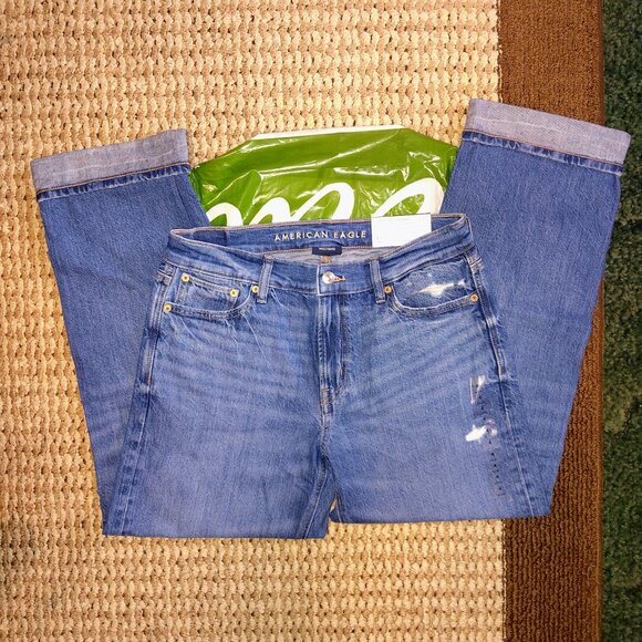 AE Ripped Low-Rise Ex-Boyfriend Jean - Picture 3 of 8